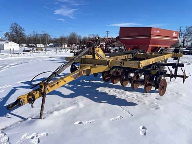 Image of Landoll 2210 equipment image 1