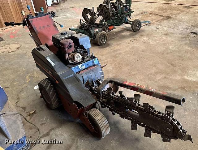 Image of Ditch Witch 1020H equipment image 2