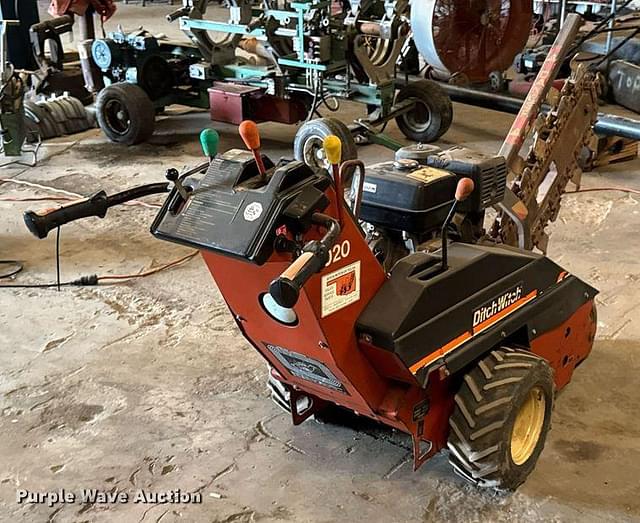 Image of Ditch Witch 1020H equipment image 4
