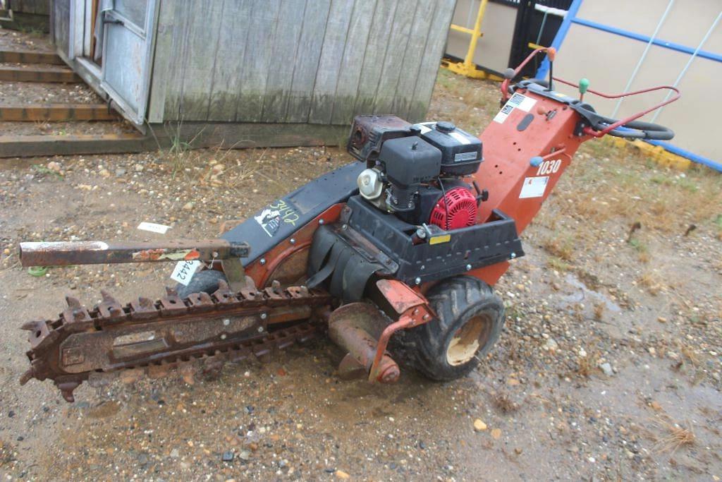 Image of Ditch Witch 1030 Image 1
