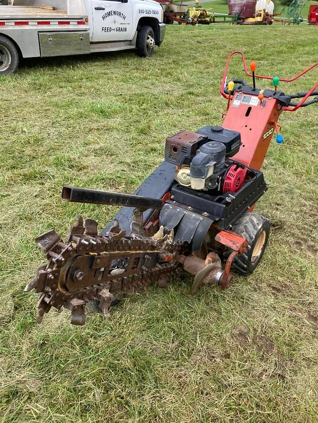 Image of Ditch Witch 1030 equipment image 1