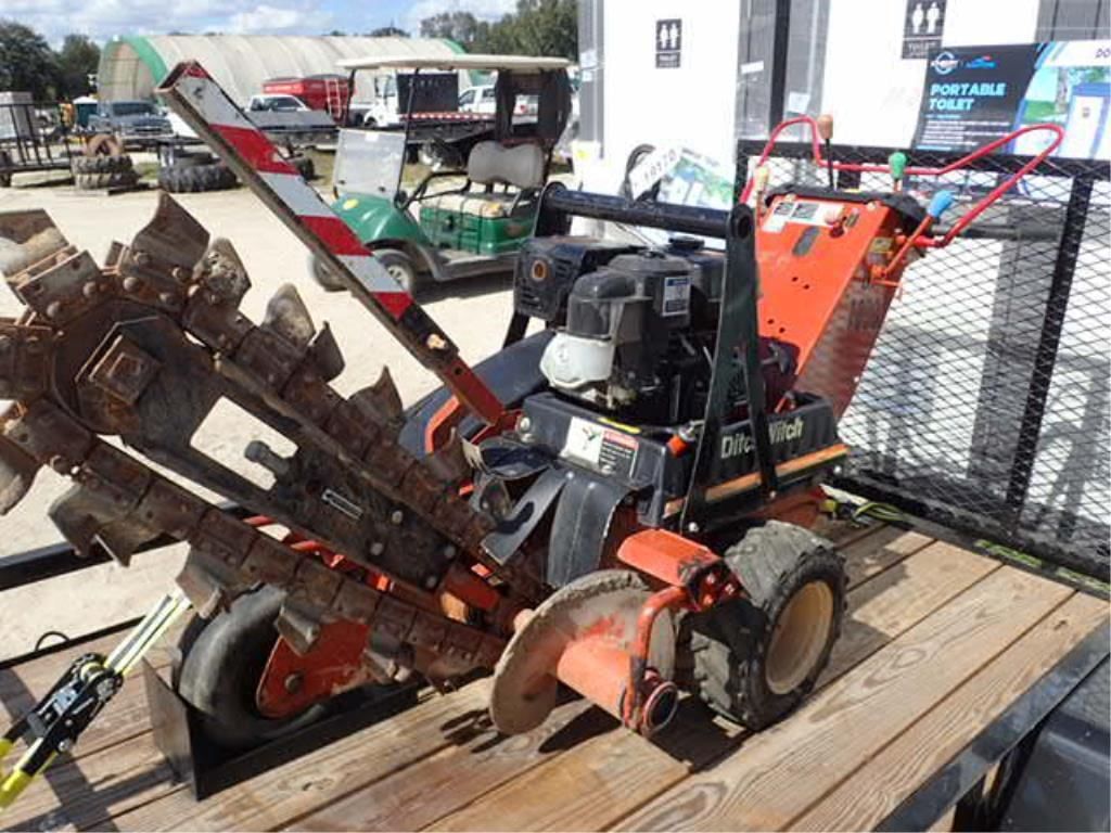 Ditch Witch 1030 Equipment Image0