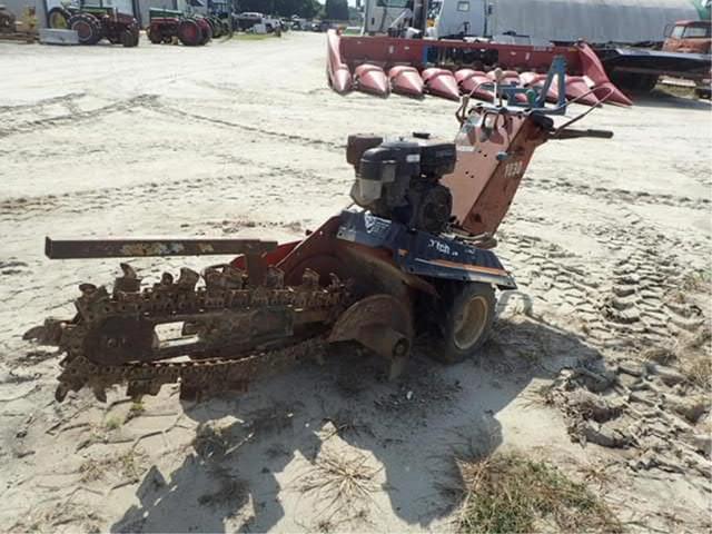 Image of Ditch Witch 1030 equipment image 3
