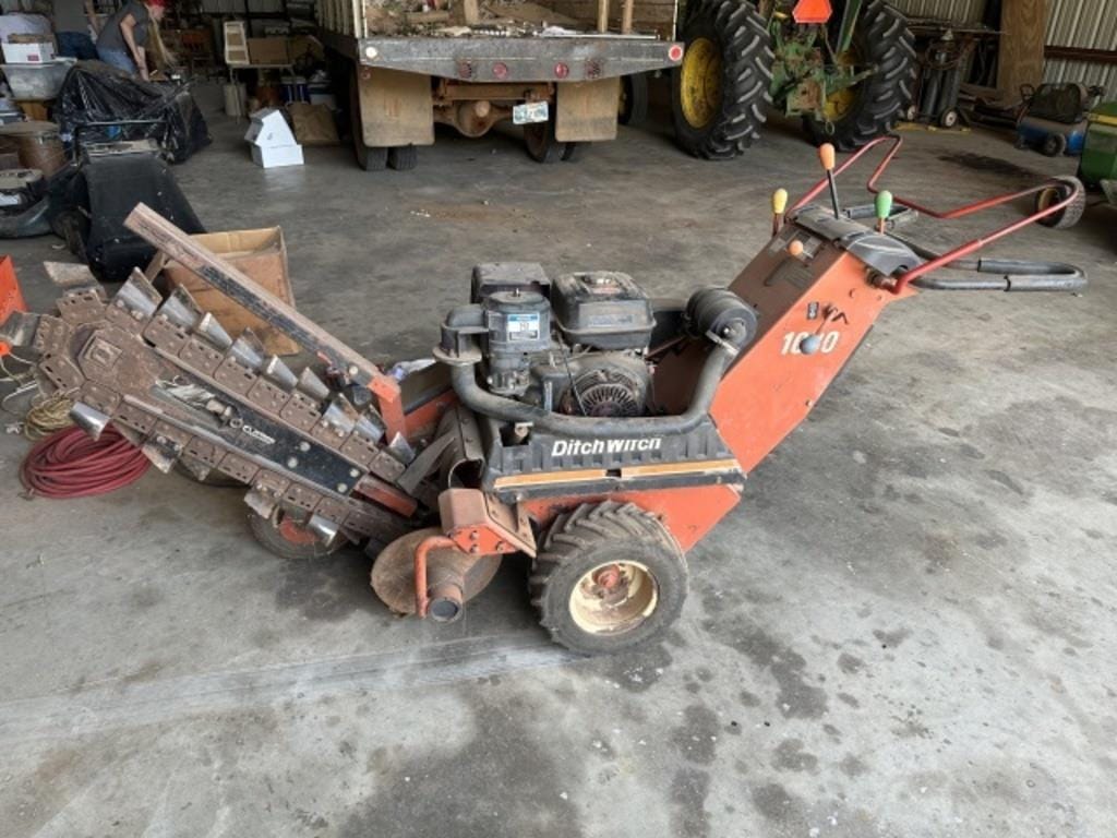 Main image Ditch Witch 1030