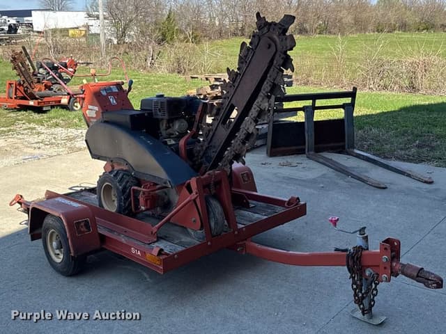 Image of Ditch Witch 1330 equipment image 2
