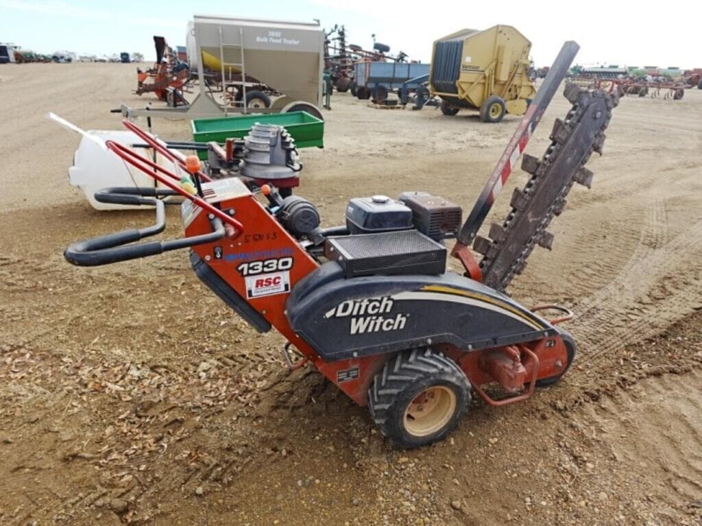Image of Ditch Witch 1330 Primary image