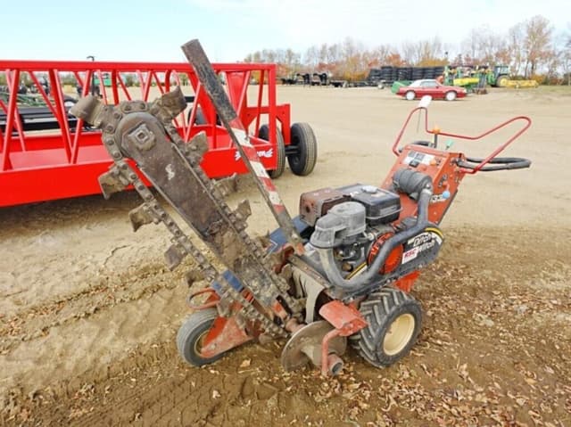 Image of Ditch Witch 1330 equipment image 1