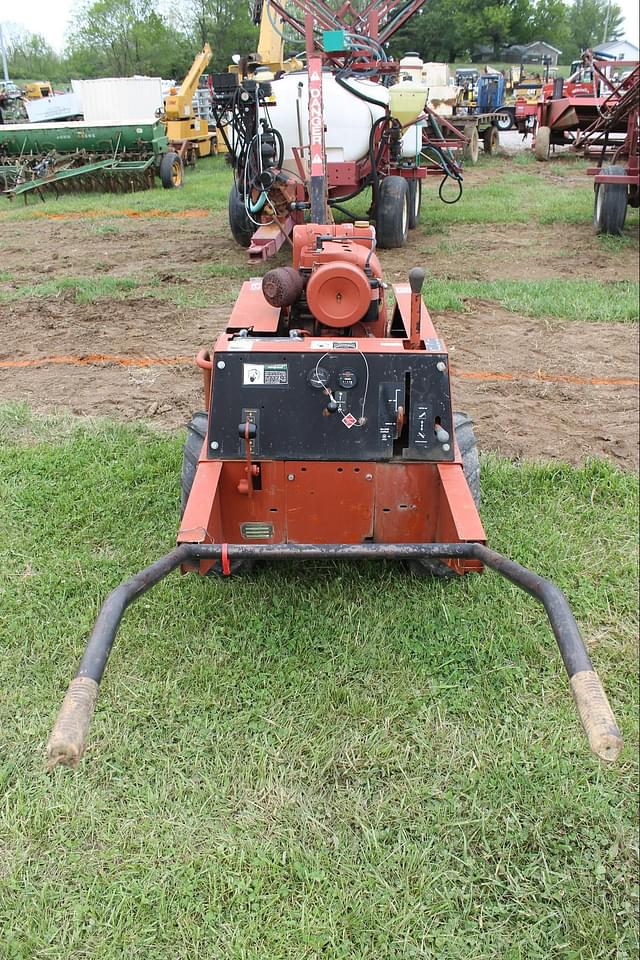 Image of Ditch Witch 1410 equipment image 2