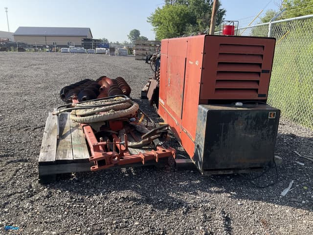 Image of Ditch Witch 140 equipment image 3