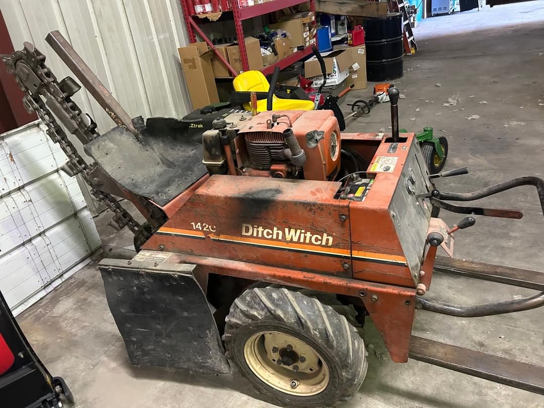 Image of Ditch Witch 1420 Image 1