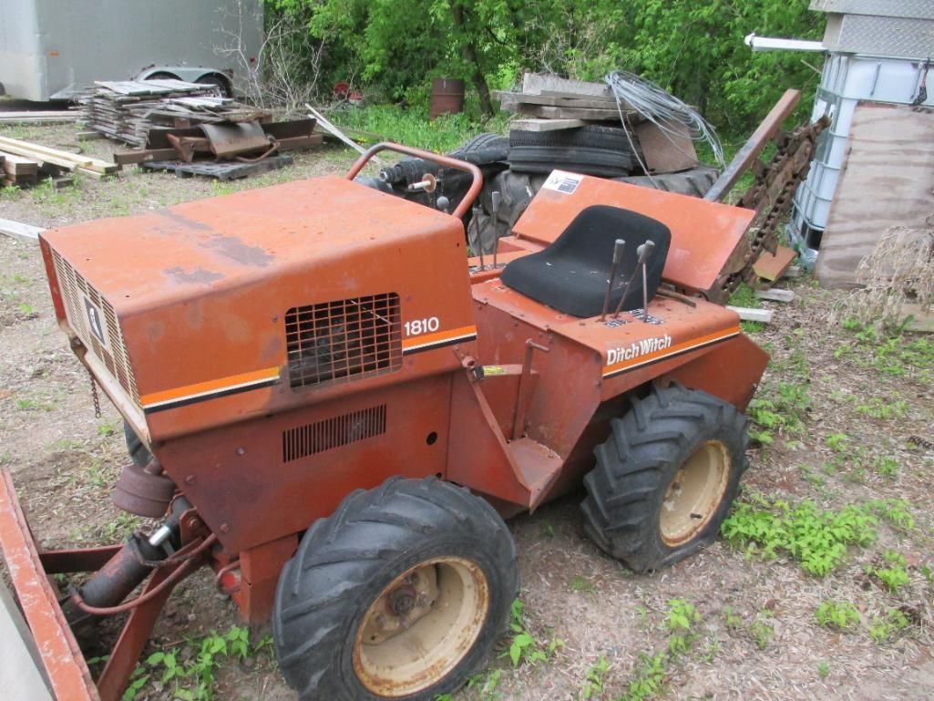 Main image Ditch Witch 1810