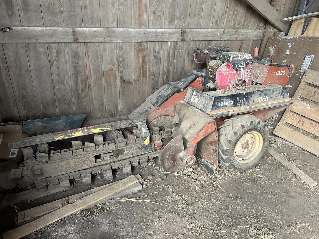 Image of Ditch Witch 1820 Image 0