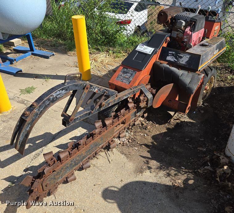 Ditch Witch 1820H Equipment Image0