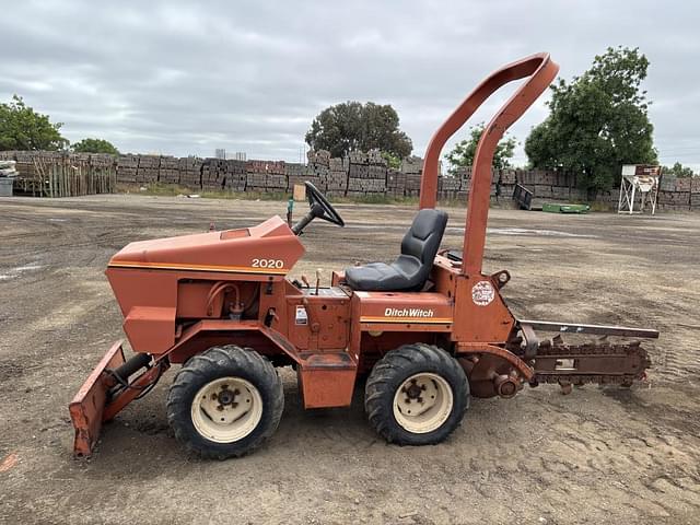 Image of Ditch Witch 2020 equipment image 4