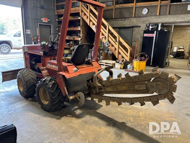 Image of Ditch Witch 2200 equipment image 4