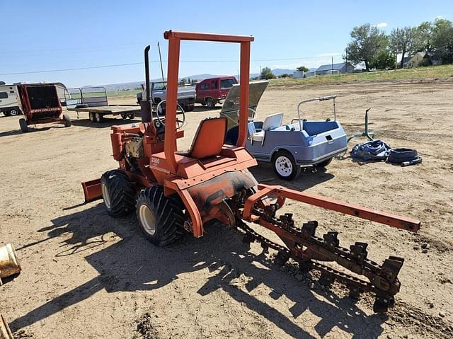 Image of Ditch Witch 2300 equipment image 3