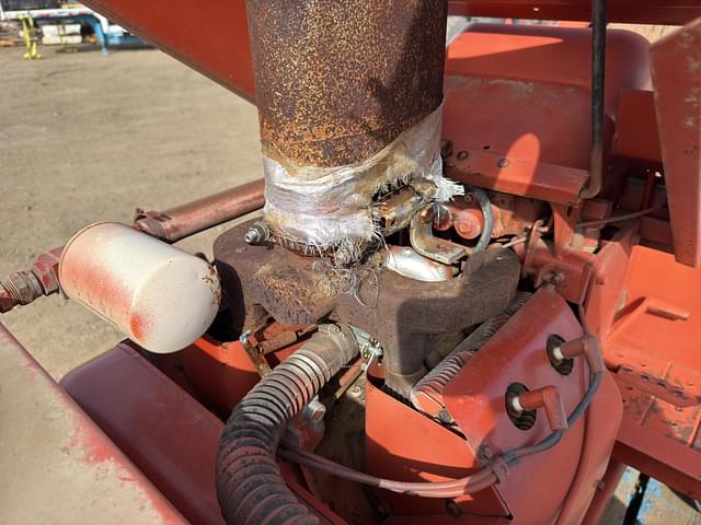 Image of Ditch Witch 2300 equipment image 4