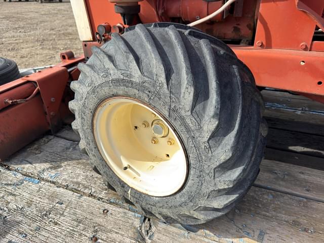 Image of Ditch Witch 2300 equipment image 2