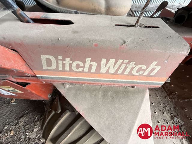 Image of Ditch Witch 2300 equipment image 4
