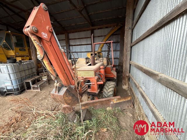 Image of Ditch Witch 2300 equipment image 2