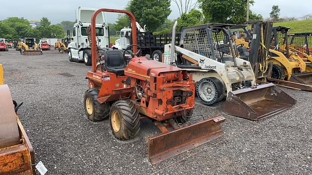 Image of Ditch Witch 2310 equipment image 2