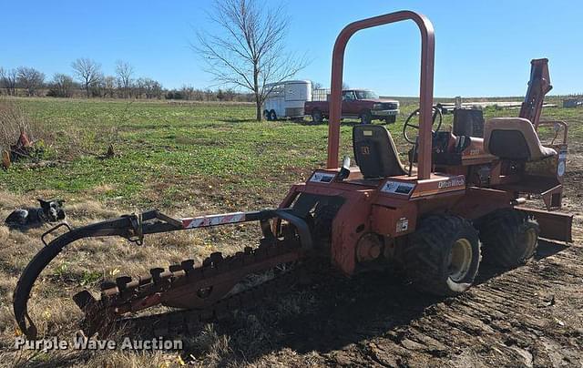 Image of Ditch Witch 2310 equipment image 4