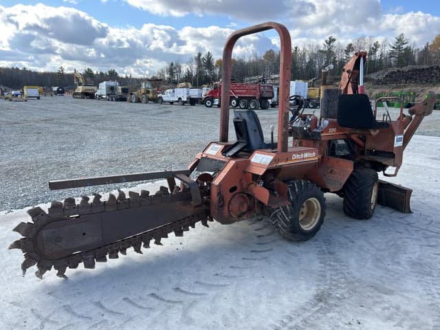 Image of Ditch Witch 2310 equipment image 4