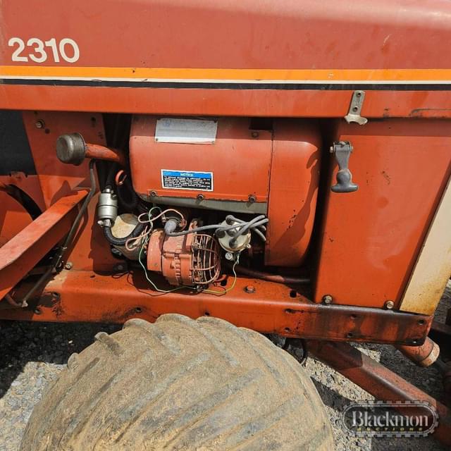 Image of Ditch Witch 2310 equipment image 2