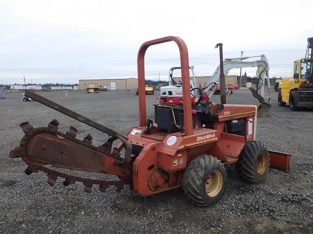 Image of Ditch Witch 2310 equipment image 4