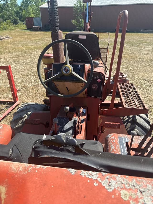 Image of Ditch Witch 3210 equipment image 4
