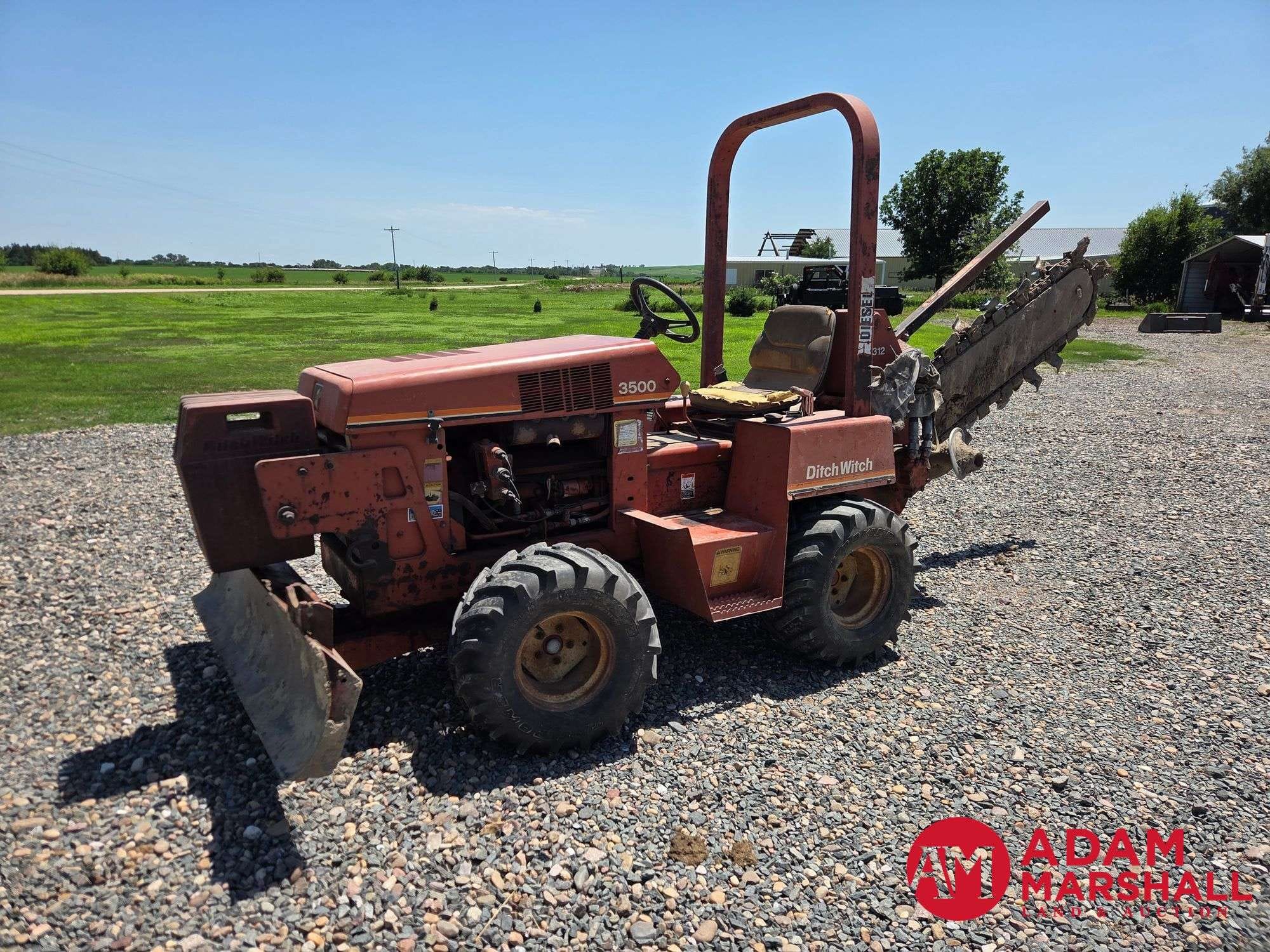 Ditch Witch 3500 Equipment Image0