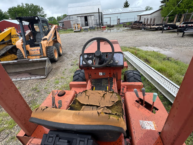 Image of Ditch Witch 3500 equipment image 4