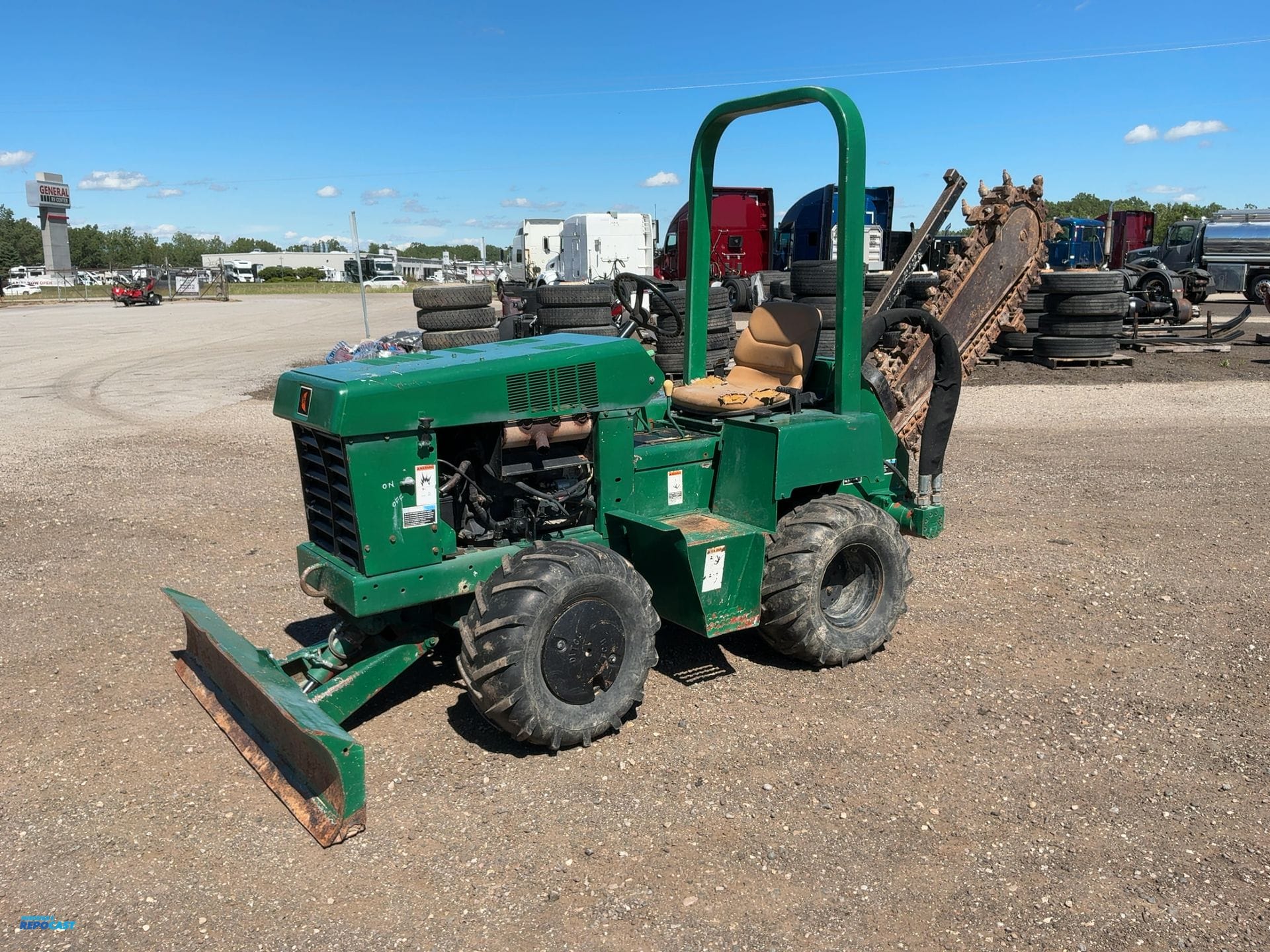 Ditch Witch 3500 Equipment Image0