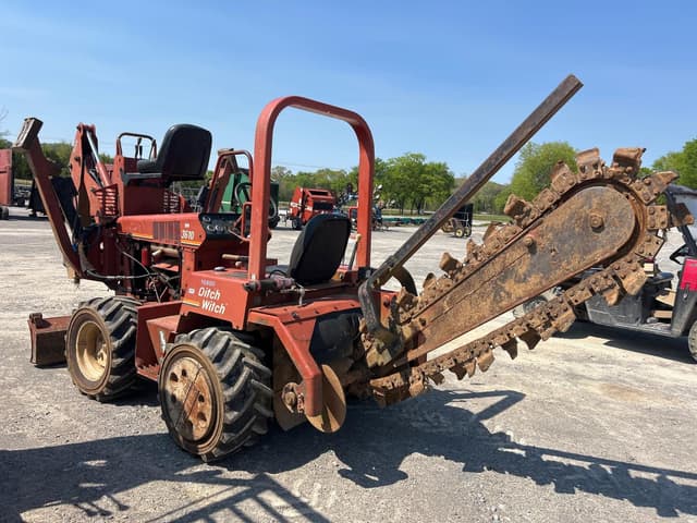 Image of Ditch Witch 3610 equipment image 4