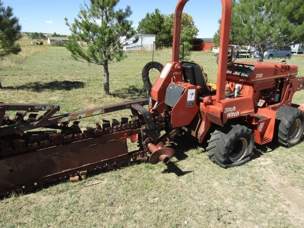Image of Ditch Witch 3700 Image 1