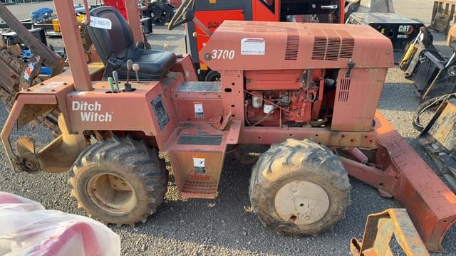 Image of Ditch Witch 3700 equipment image 3