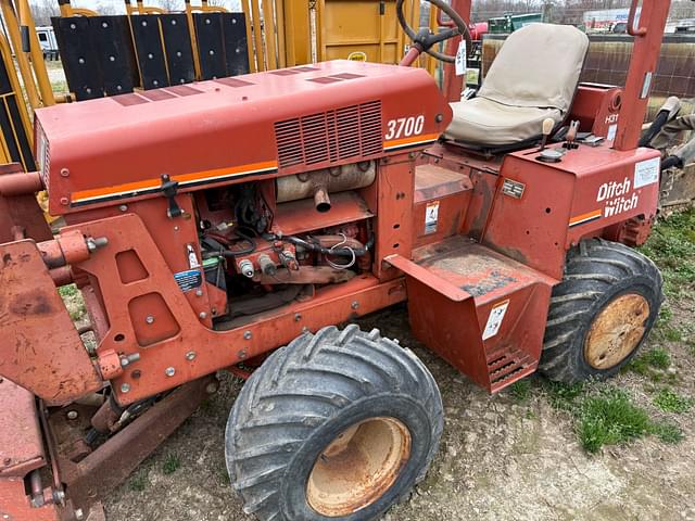 Image of Ditch Witch 3700 equipment image 1