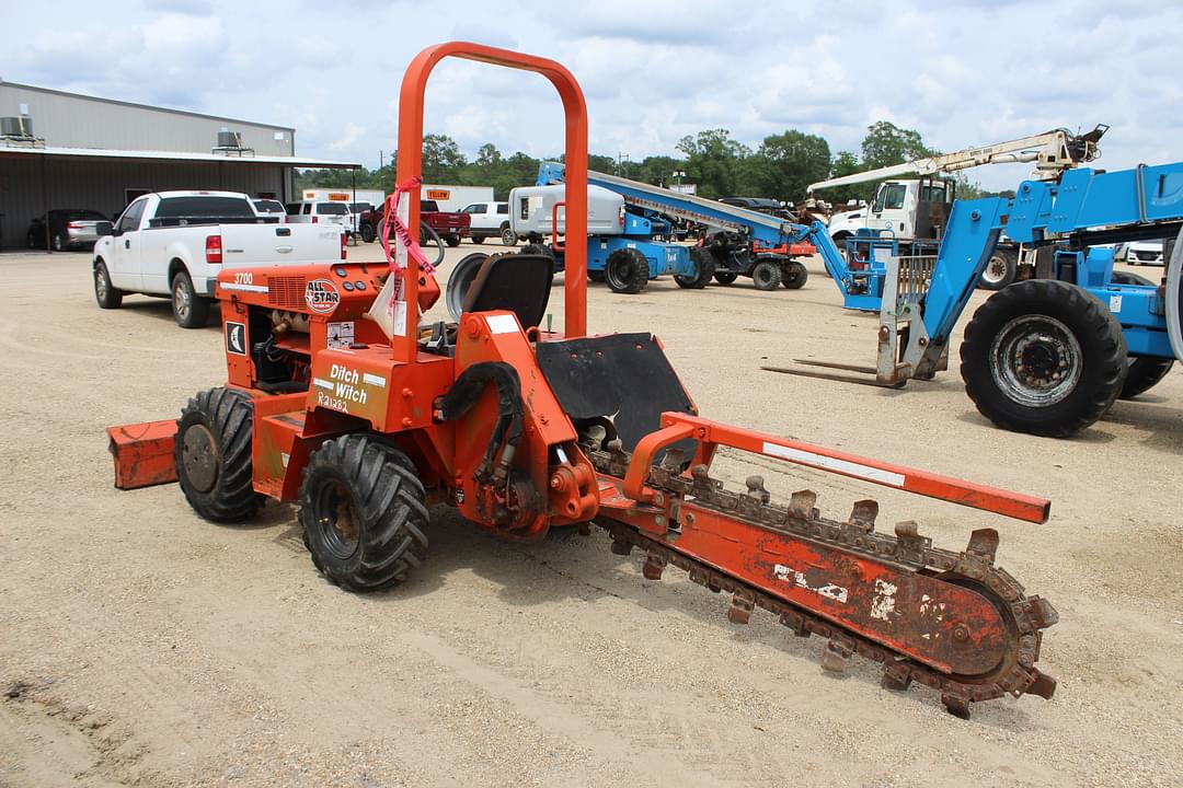 Image of Ditch Witch 3700DD Primary image