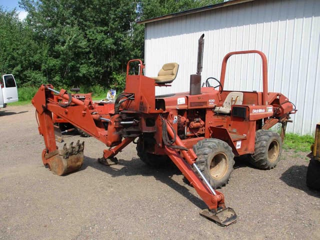Image of Ditch Witch 4010 equipment image 2