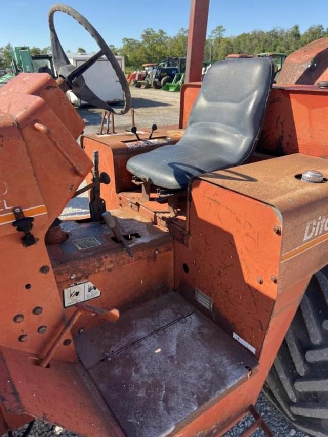 Image of Ditch Witch 4010 equipment image 4