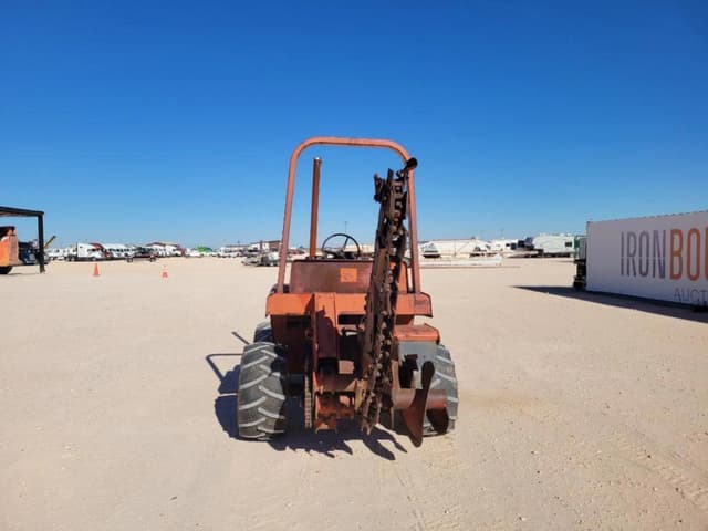 Image of Ditch Witch 4010 equipment image 3