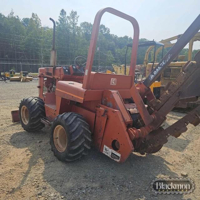 Image of Ditch Witch 4010 equipment image 4