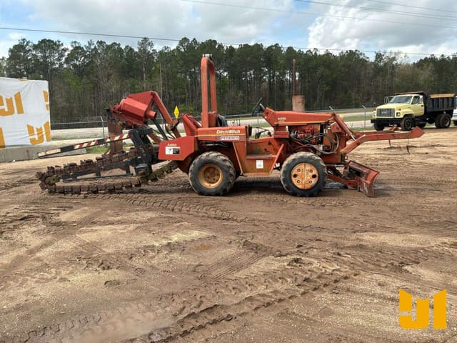 Image of Ditch Witch 4010 DD equipment image 3