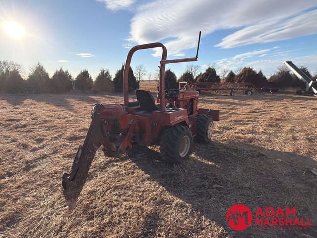 Image of Ditch Witch 4500 equipment image 4