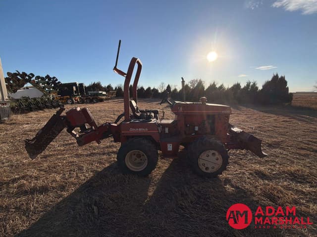 Image of Ditch Witch 4500 equipment image 3