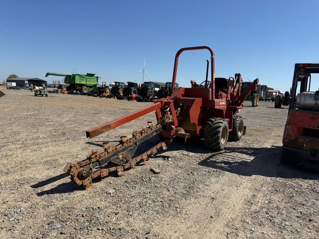 Image of Ditch Witch 5010 equipment image 2