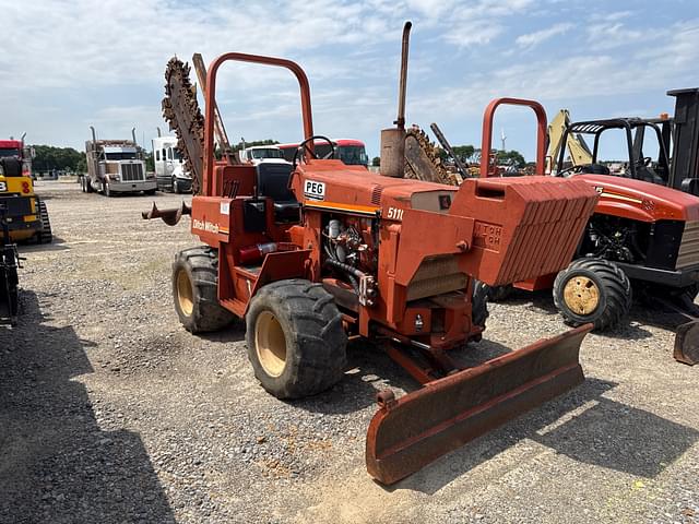 Image of Ditch Witch 5110 equipment image 2