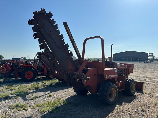 Image of Ditch Witch 5110 equipment image 2