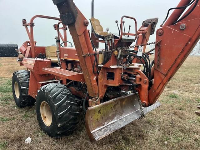 Image of Ditch Witch 6510 equipment image 2