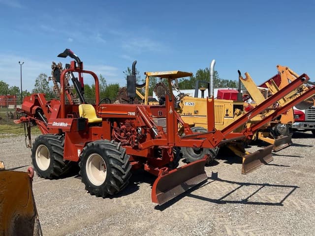 Image of Ditch Witch 7610 equipment image 2